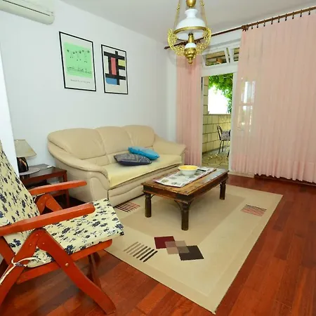 With A Parking Space Bol, Brac - 2921 Appartement *