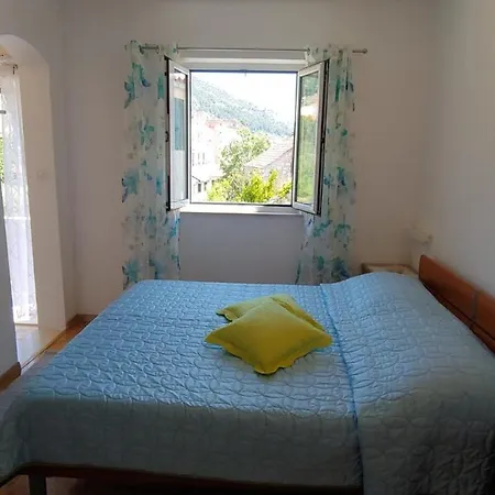 With A Parking Space Bol, Brac - 2921 Appartement Bol