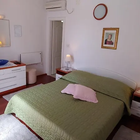 With A Parking Space Bol, Brac - 2921 Appartement